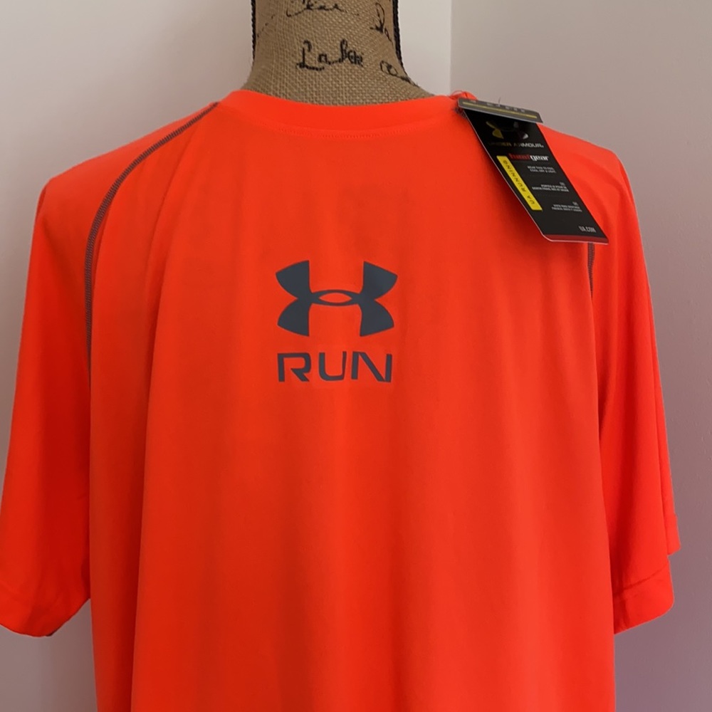 Under Armour Mens HeatGear Compression Short Sleeve Activewear Shirt Red XL